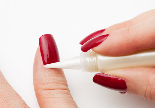 Quick Fixes for When Your Fake Nails Break - ZOEWHO?
