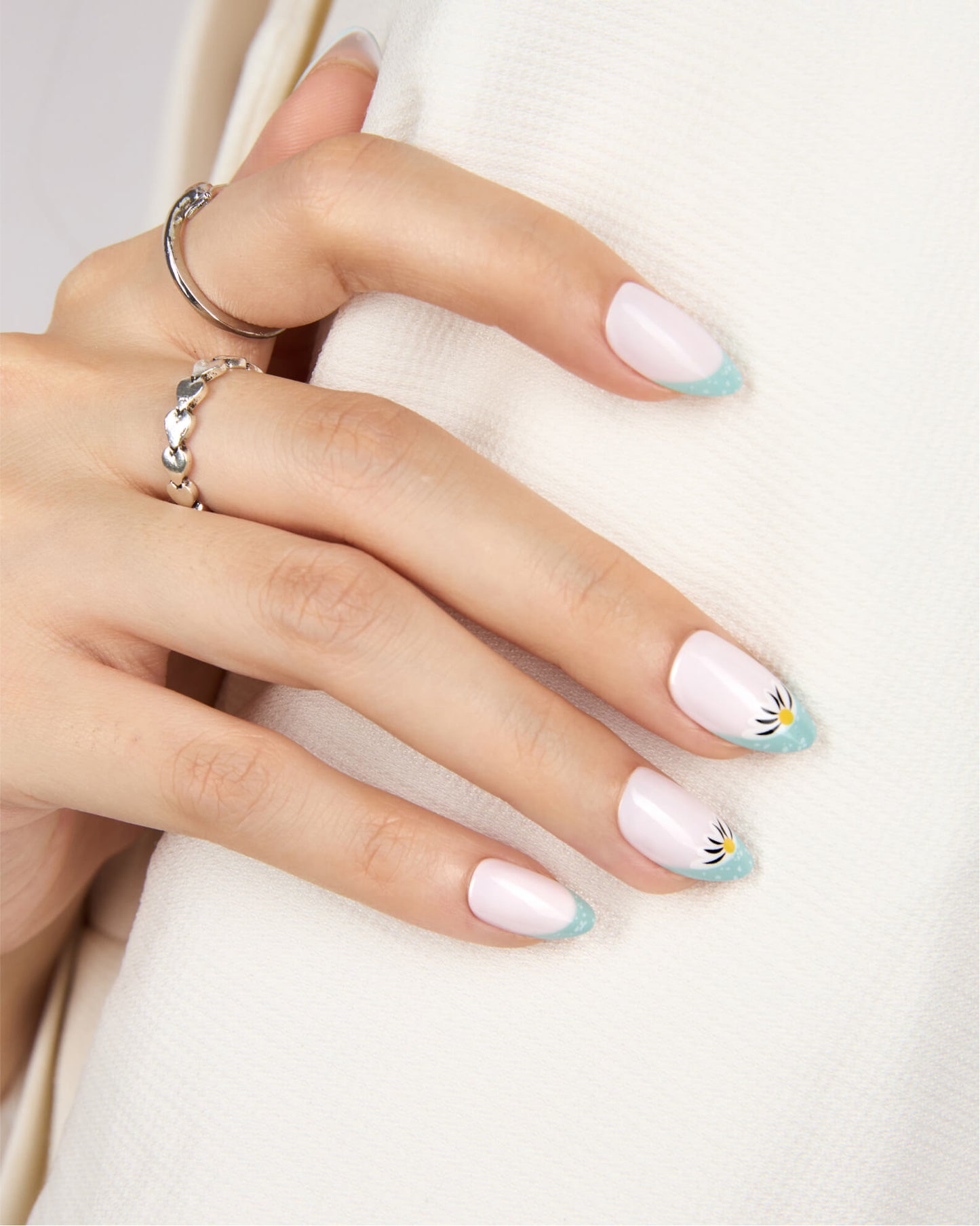 Hope in the Air – French Tip Press-On Nails - ZOEWHO?