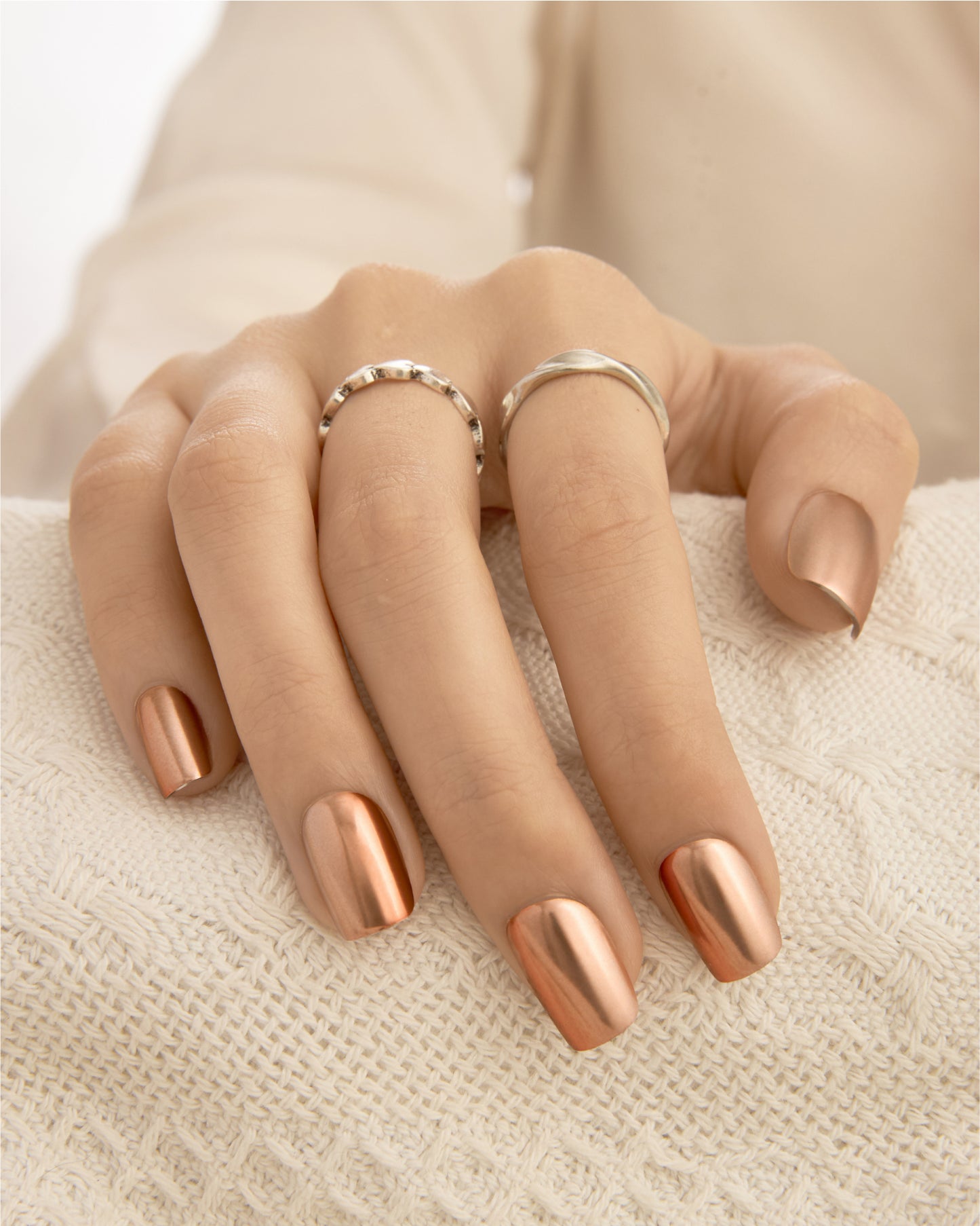 Lean on me - Metallic Short Square Press-On Nails - ZOEWHO?