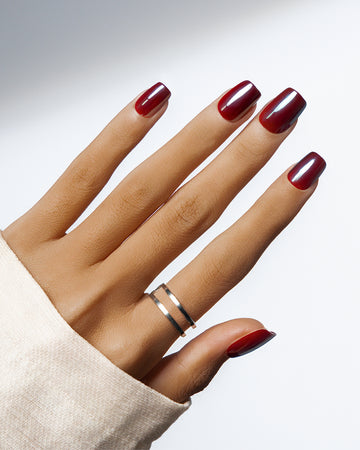 Red Mirage – Garnet Chrome Press-On Nails