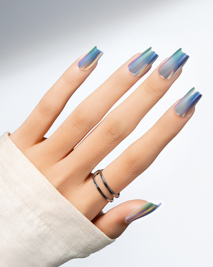 Opal Haze – Luminous Chrome Press-On Nails