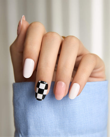 Shine your light - Checkerboard Press-On Nails - ZOEWHO?
