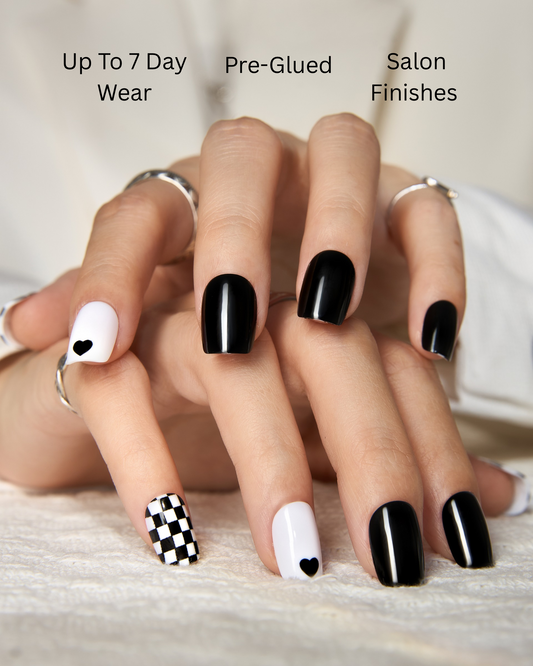 Heart-ache – Checkerboard Black & White Press-On Nails