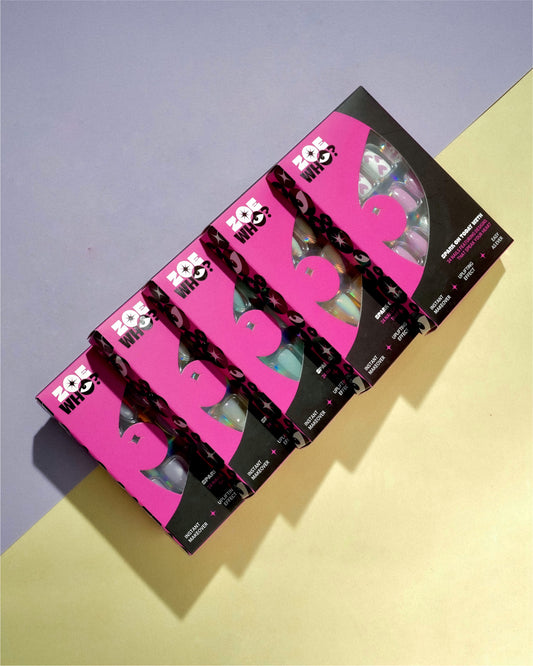 It's hugging time- Lilac Cat Eye Press-On Nails