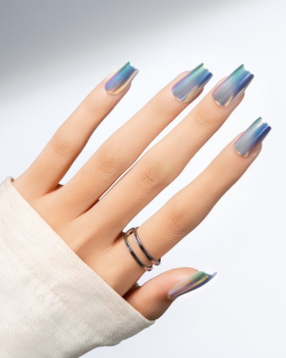 Light Shift | 4-Piece Chrome Press-On Nail Bundle